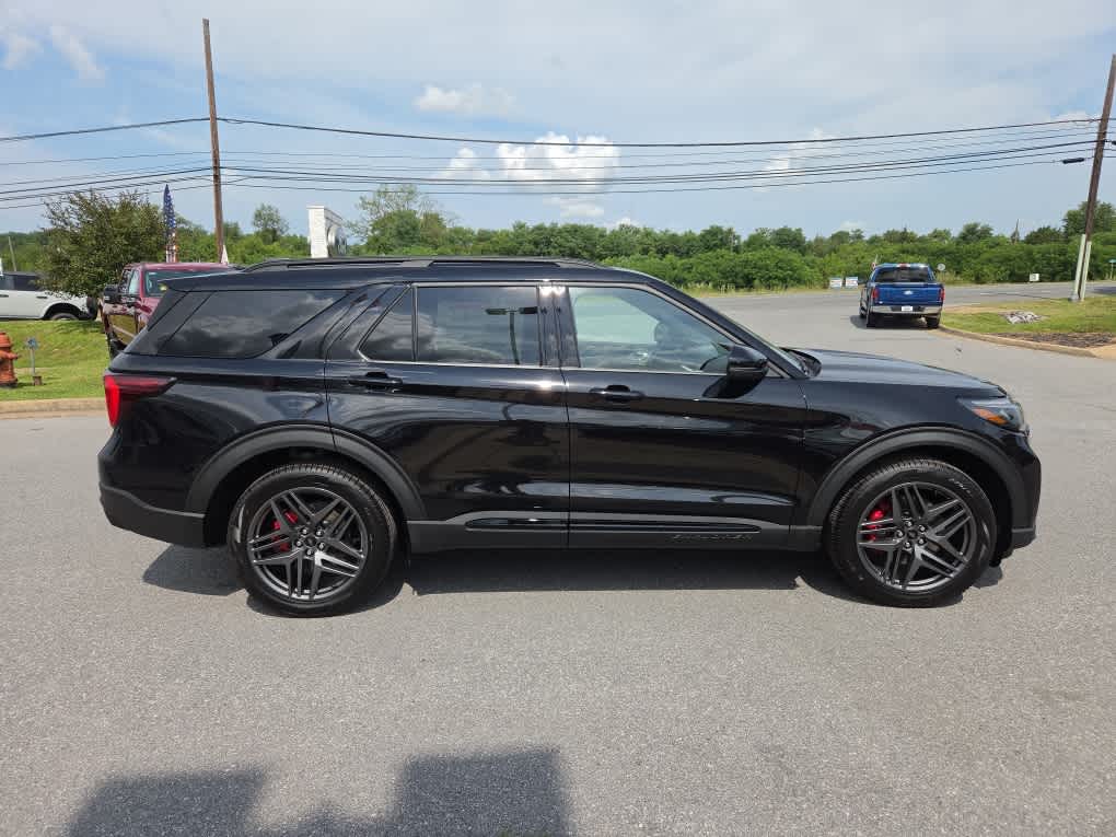 New 2026 Ford Explorer - photo 2