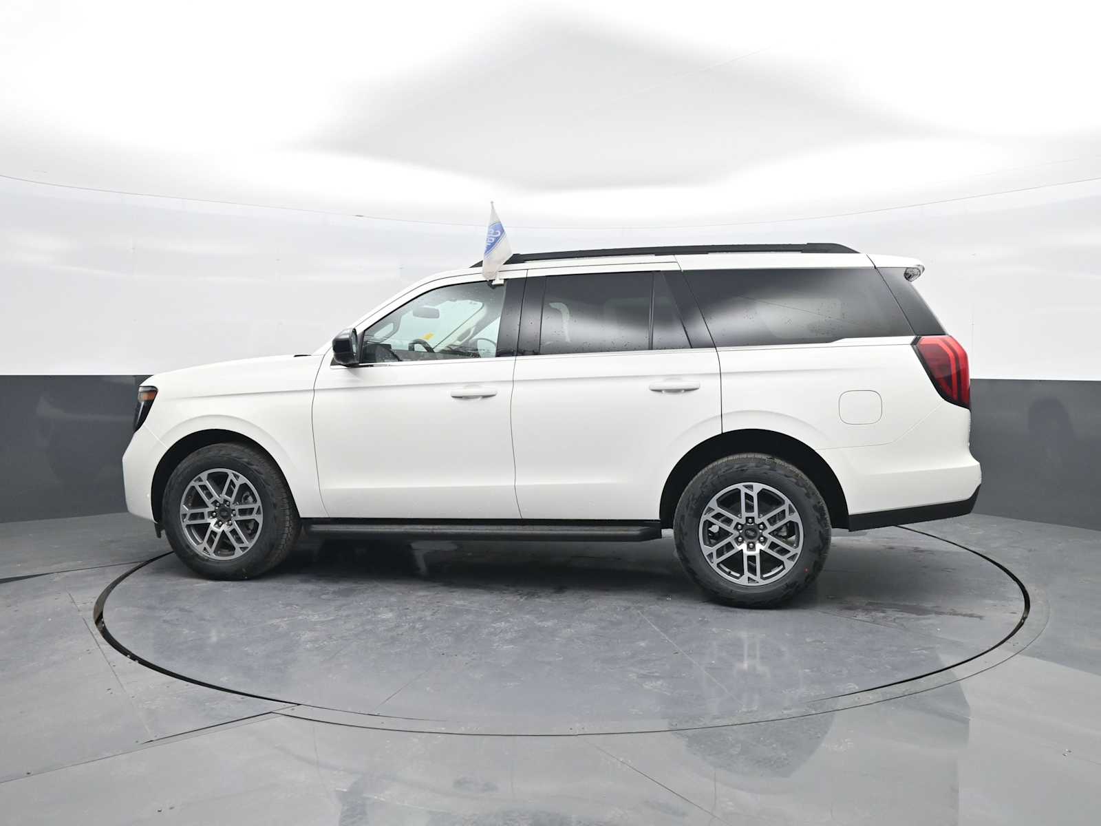 New 2026 Ford Expedition - photo 8