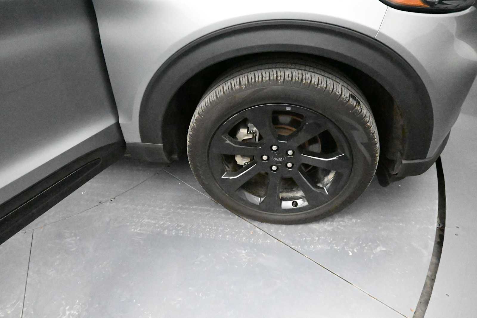 Used 2024 Ford Explorer - photo 12