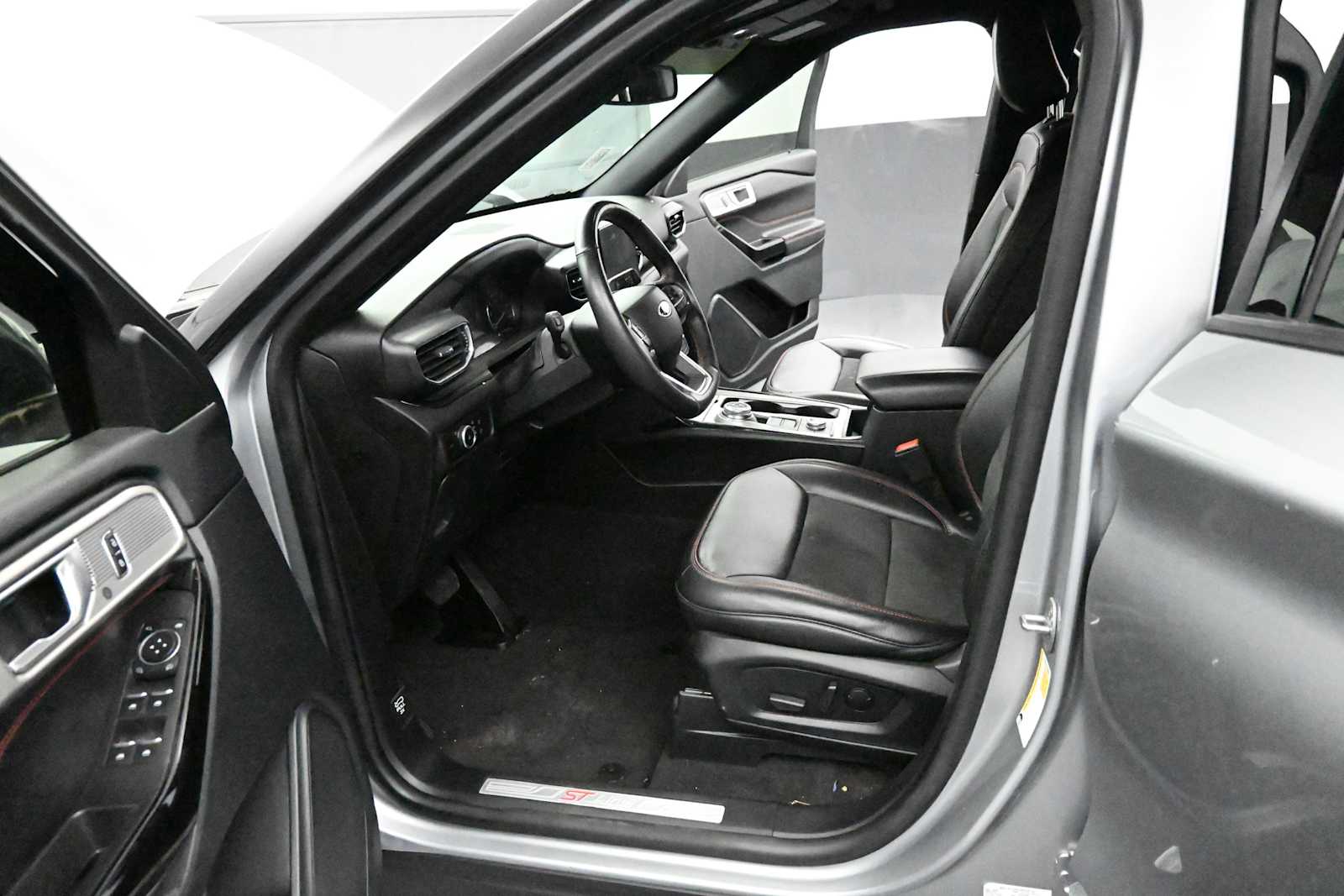Used 2024 Ford Explorer - photo 14