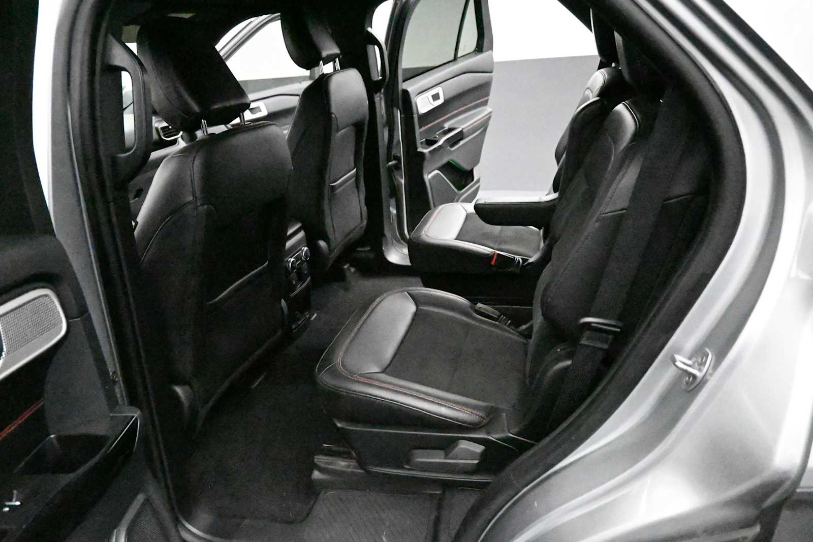 Used 2024 Ford Explorer - photo 15