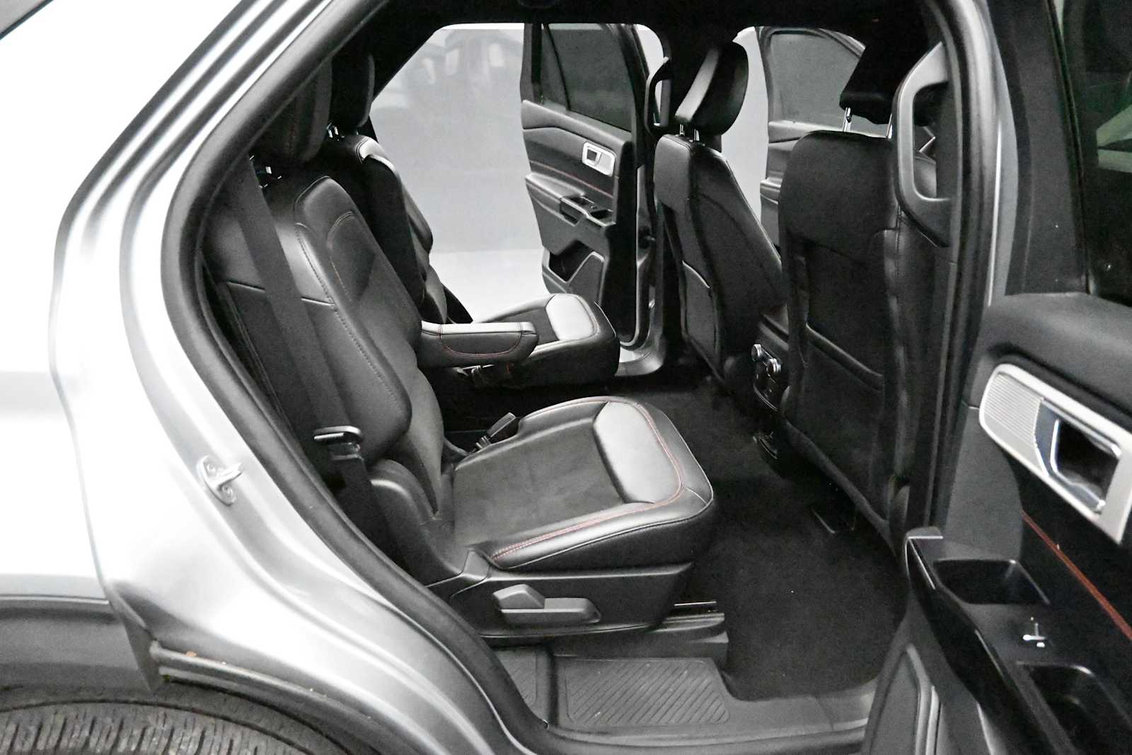Used 2024 Ford Explorer - photo 17