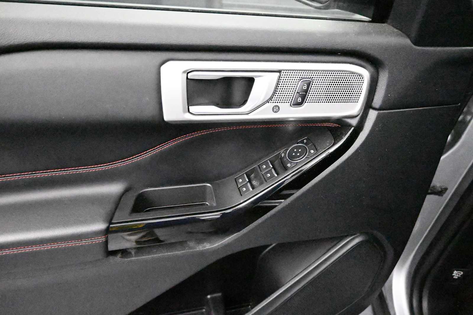 Used 2024 Ford Explorer - photo 23