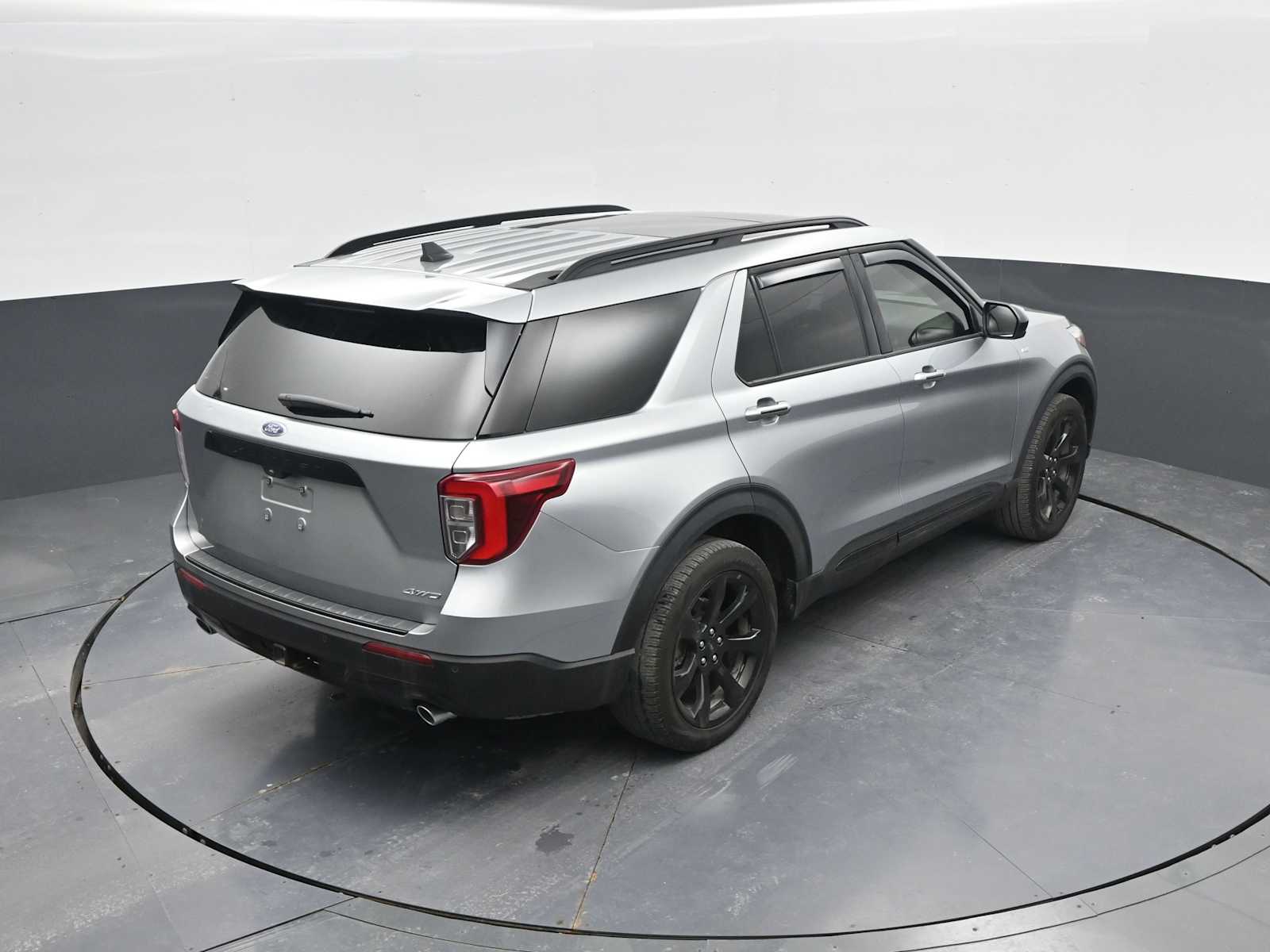 Used 2024 Ford Explorer - photo 34