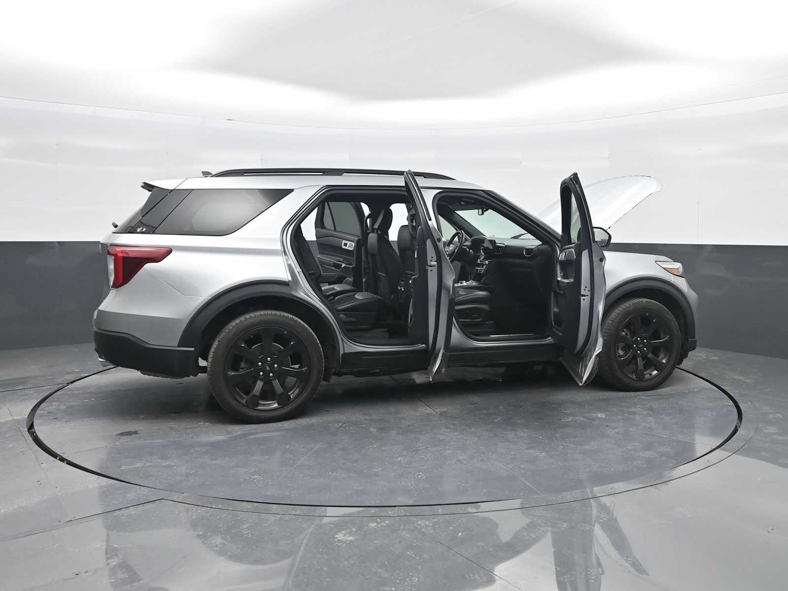 Used 2024 Ford Explorer - photo 47