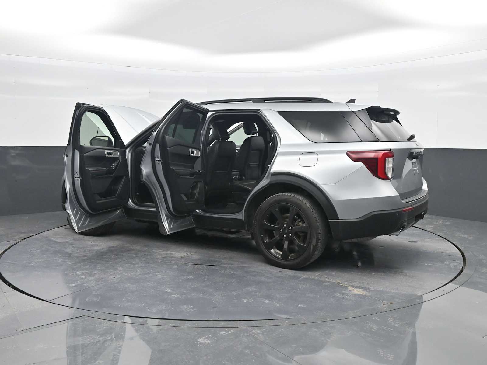 Used 2024 Ford Explorer - photo 48
