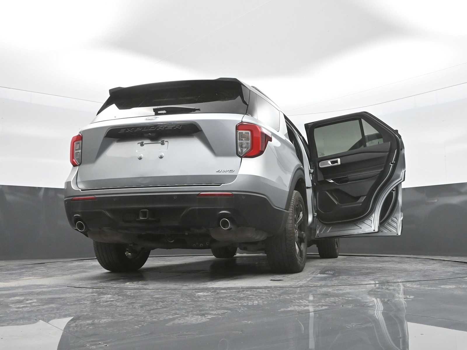 Used 2024 Ford Explorer - photo 50