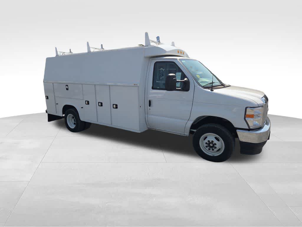 New 2024 Ford E-450 - photo 20