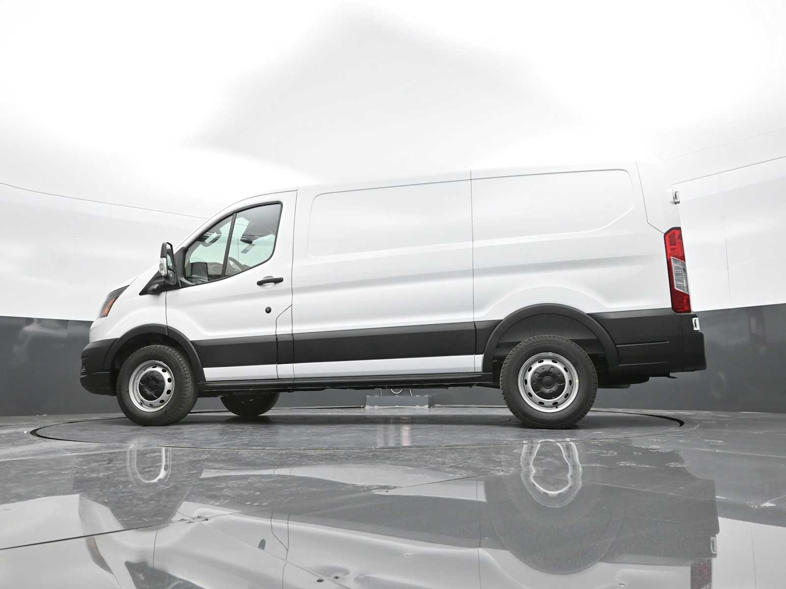 New 2025 Ford Transit 150 - photo 43