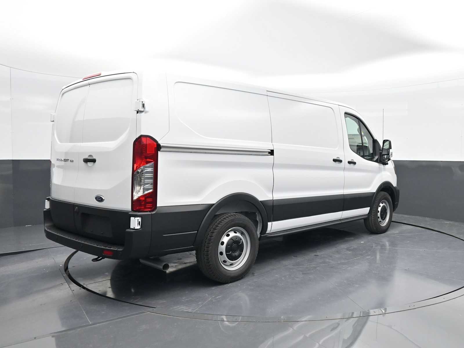 New 2025 Ford Transit 150 - photo 5
