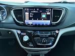 Used 2024 Chrysler Pacifica Select Minivan for sale #AQ4103 - photo 11