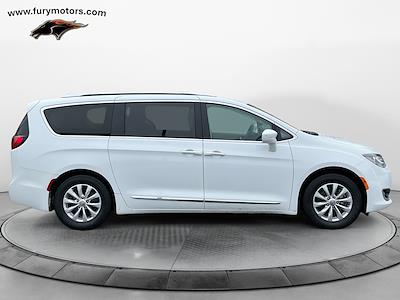Used 2018 Chrysler Pacifica Touring L Minivan for sale #Z14565 - photo 2