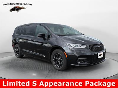 Used 2022 Chrysler Pacifica Limited Minivan for sale #Z40106 - photo 1