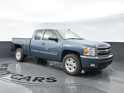 2011 Chevrolet Silverado 1500 Extended Cab 4WD Pickup for sale #DTB2988A - photo 2