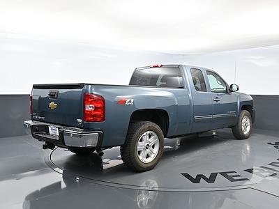 2011 Chevrolet Silverado 1500 Extended Cab 4WD Pickup for sale #DTB2988A - photo 2
