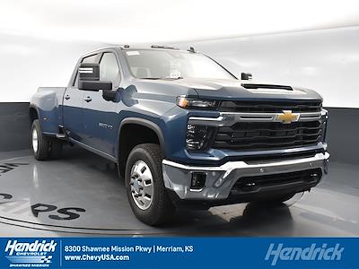 New 2025 Chevrolet Silverado 3500 LT Crew Cab 4WD Pickup for sale #SB2690 - photo 1