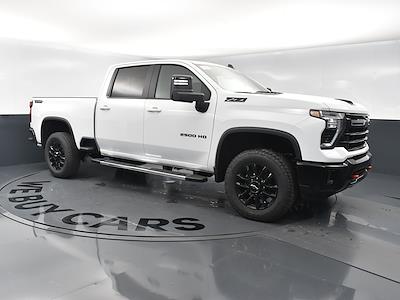 New 2025 Chevrolet Silverado 2500 LT Crew Cab 4WD Pickup for sale #SB2723 - photo 2