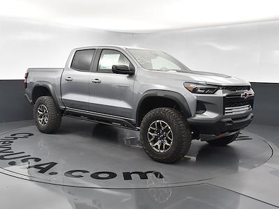 2025 Chevrolet Colorado Crew Cab 4WD Pickup for sale #SB2767 - photo 1