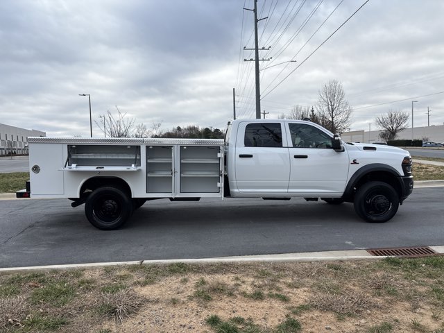 New 2025 Ram 5500 - photo 9