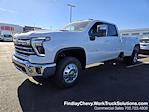 2025 Chevrolet Silverado 3500 Crew Cab 4x4, Pickup for sale #185158 - photo 4