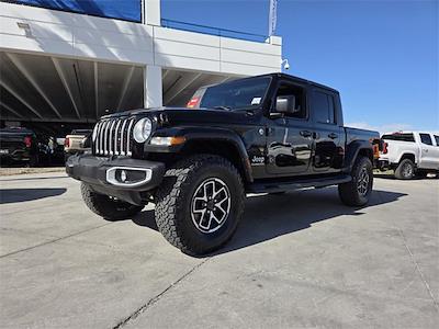 Used 2021 Jeep Gladiator - photo 1