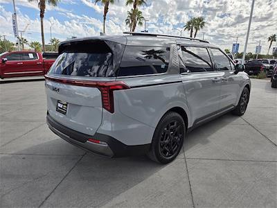 2025 Kia Carnival FWD Minivan for sale #398678F - photo 2