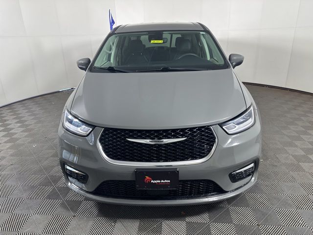 Used 2023 Chrysler Pacifica - photo 7