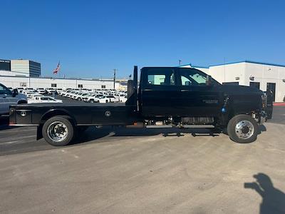 2024 Chevrolet Silverado 5500 Crew Cab DRW 4WD, Flatbed Truck for sale #CR7414 - photo 2