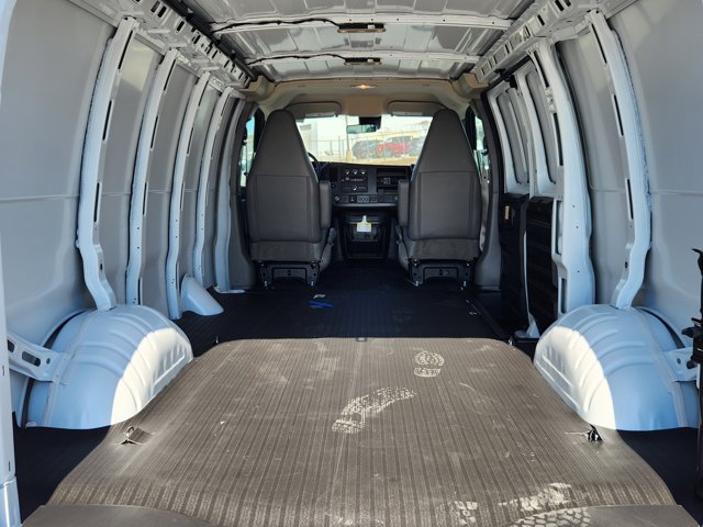 New 2025 Chevrolet Express 2500 - photo 5