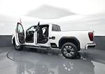 New 2025 GMC Sierra 2500 Denali Crew Cab 4WD Pickup for sale #V25284 - photo 39