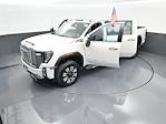 New 2025 GMC Sierra 2500 Denali Crew Cab 4WD Pickup for sale #V25301 - photo 38