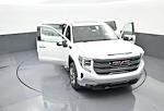 New 2026 GMC Sierra 1500 SLT Crew Cab 4WD Pickup for sale #V26017 - photo 12