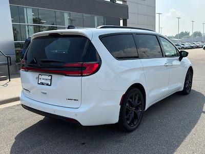 2025 Chrysler Pacifica FWD Minivan for sale #DF5081 - photo 2
