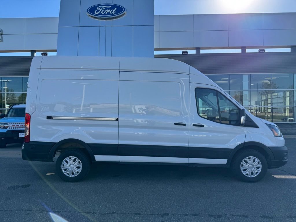 Used 2022 Ford E-Transit 350 - photo 22