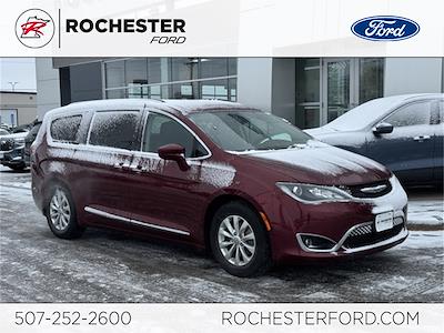 Used 2018 Chrysler Pacifica - photo 1