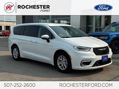 2023 Chrysler Pacifica FWD Minivan for sale #HA261008 - photo 1