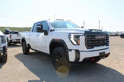 2026 GMC Sierra 2500 Crew Cab 4WD Pickup for sale #560145 - photo 1