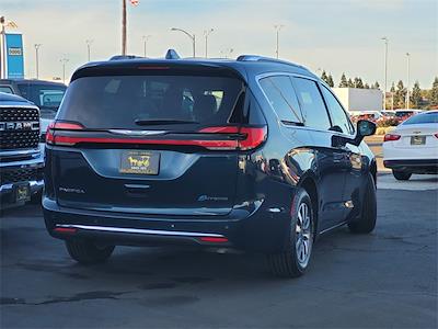 2021 Chrysler Pacifica FWD Minivan for sale #U213612R - photo 2