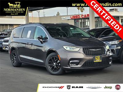 Used 2022 Chrysler Pacifica Touring L FWD Minivan for sale #U222838R - photo 1