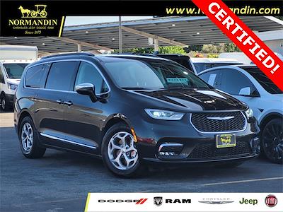 Used 2022 Chrysler Pacifica Limited Minivan for sale #U223076R - photo 1