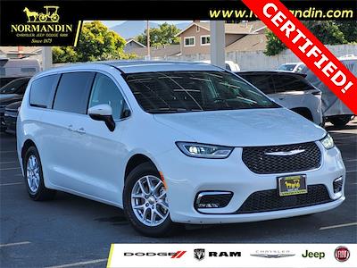Used 2023 Chrysler Pacifica Touring L Minivan for sale #U233119R - photo 1