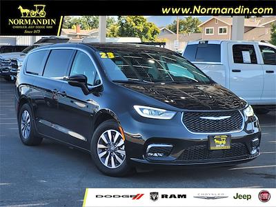 2023 Chrysler Pacifica FWD Minivan for sale #U233243R - photo 1