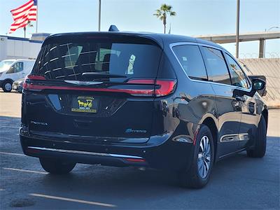 2023 Chrysler Pacifica FWD Minivan for sale #U233243R - photo 2