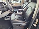 Used 2024 Chrysler Pacifica Select Minivan for sale #U243567R - photo 15
