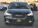 Used 2024 Chrysler Pacifica Select Minivan for sale #U243567R - photo 3