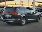 Used 2024 Chrysler Pacifica Select Minivan for sale #U243567R - photo 2