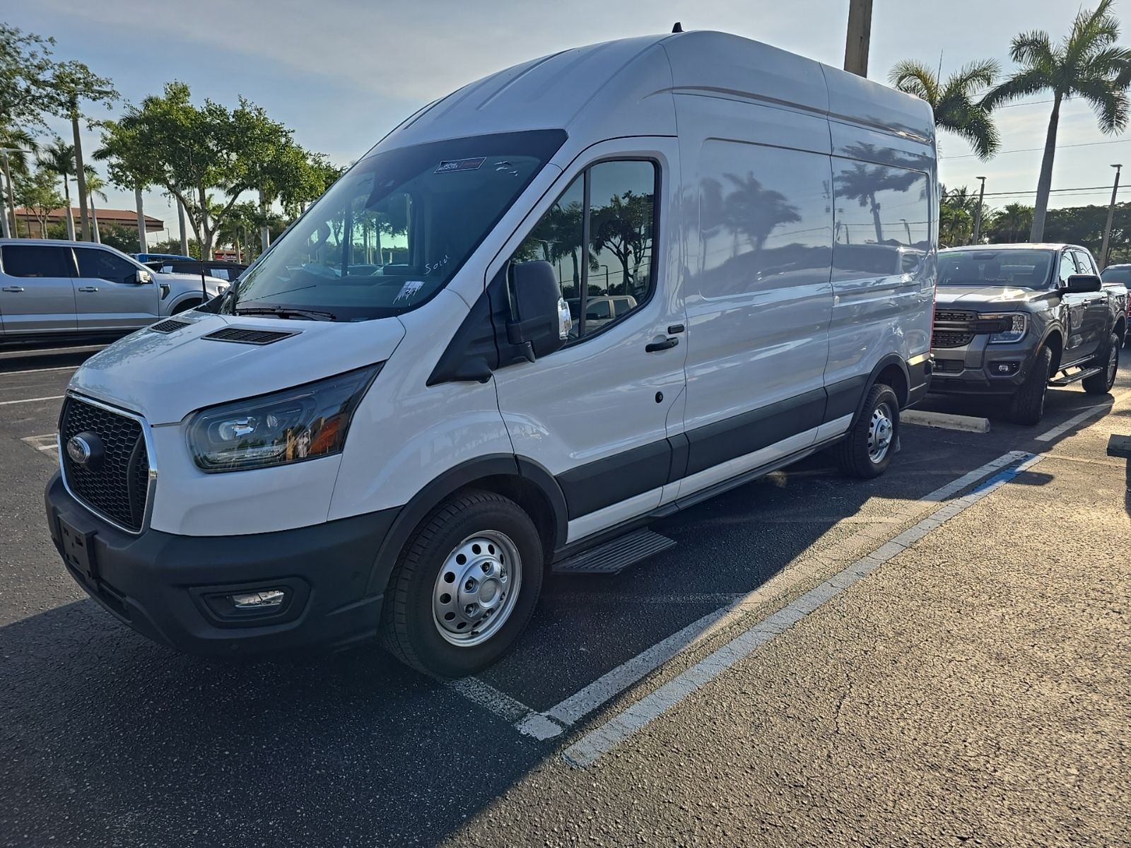 Used 2023 Ford Transit 350 - photo 2