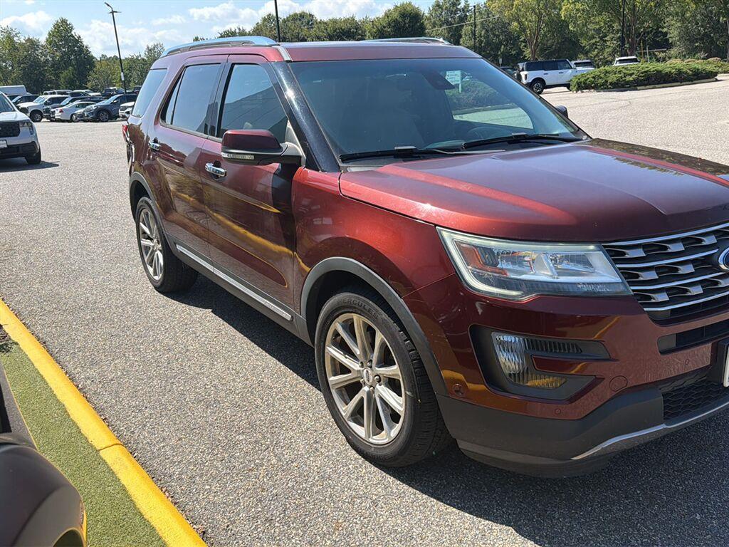 Used 2016 Ford Explorer - photo 2