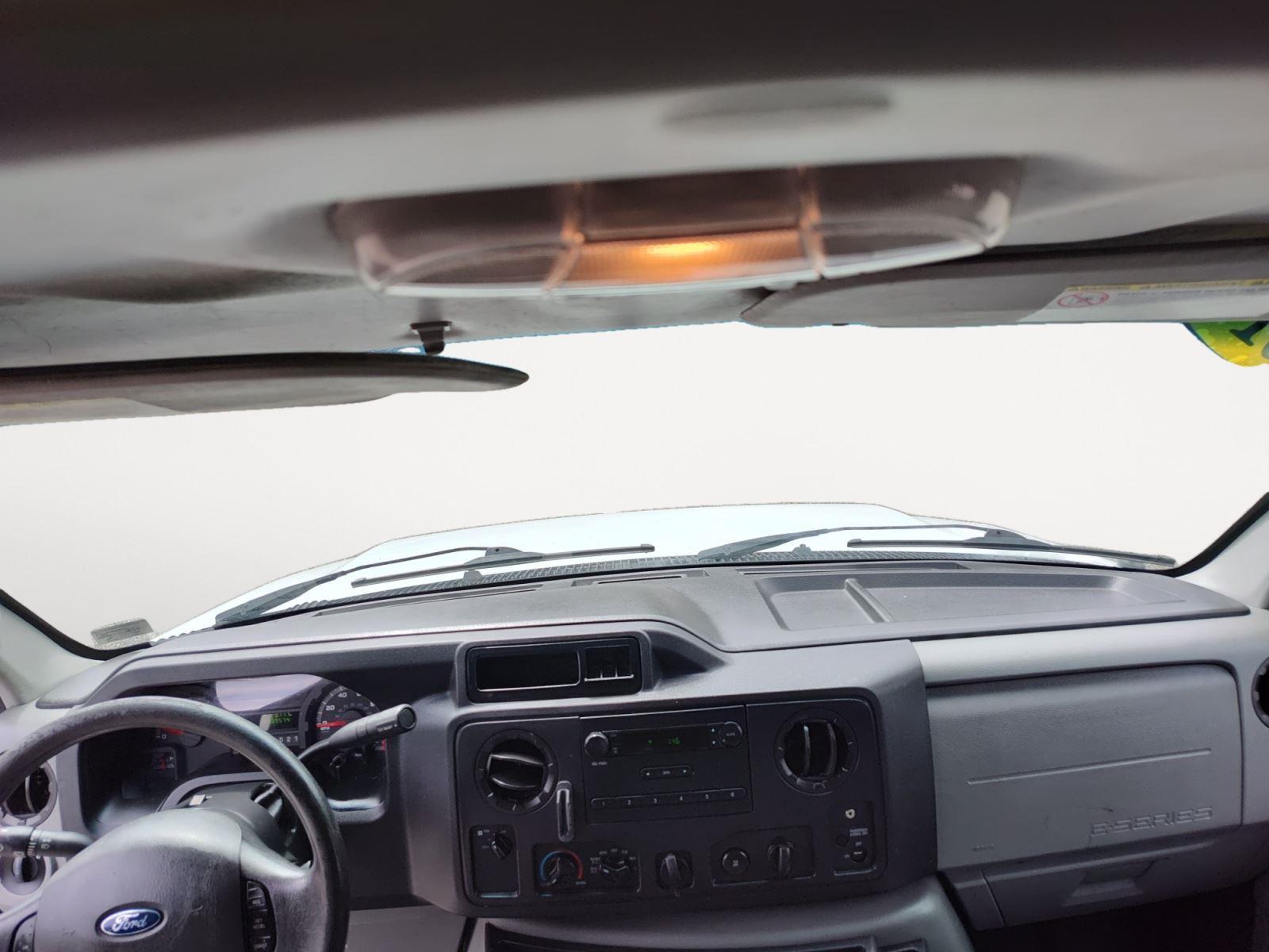 Used 2014 Ford E-250 - photo 6