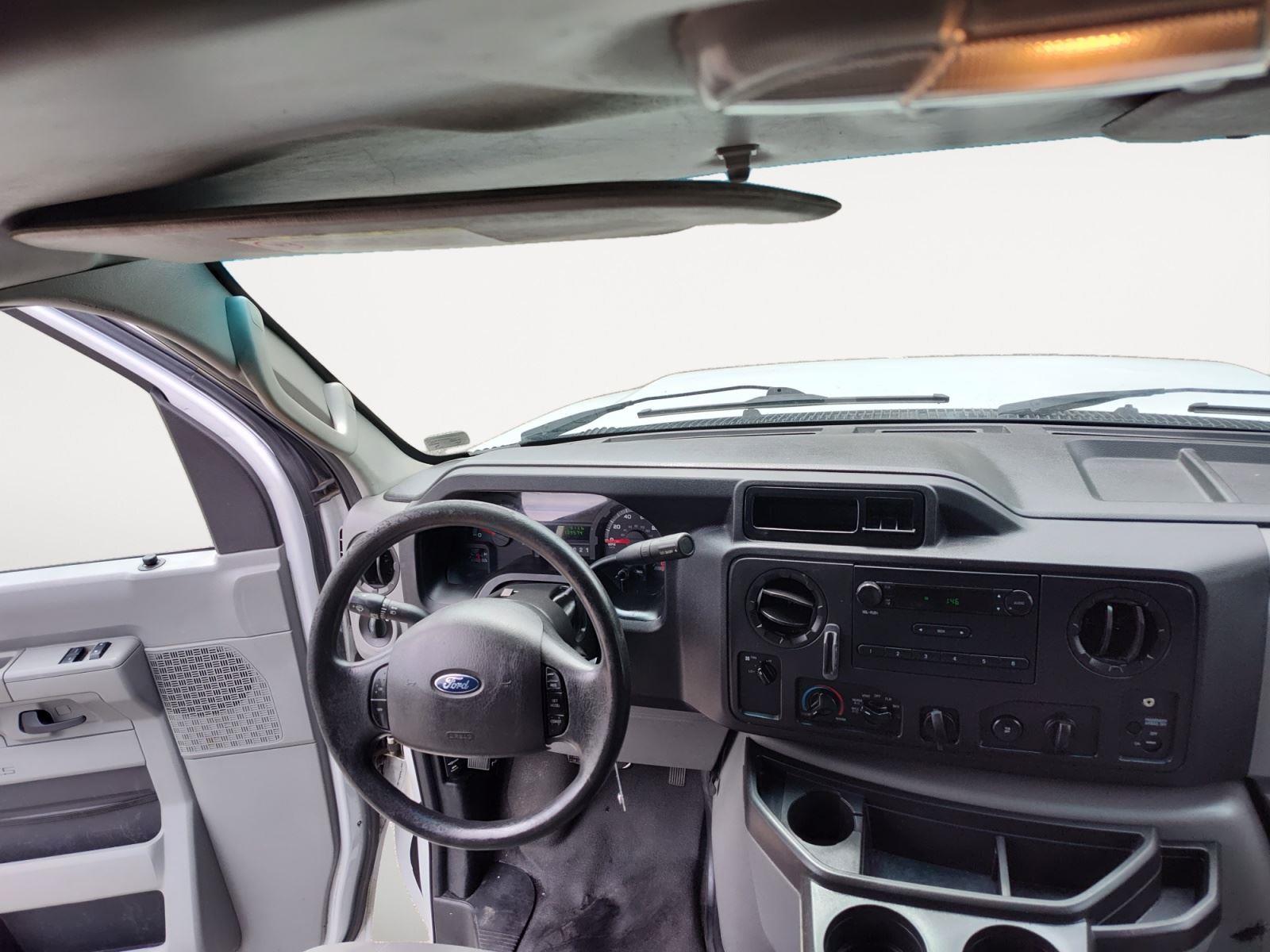 Used 2014 Ford E-250 - photo 7